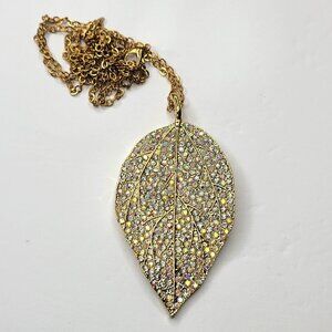 Gold Leaf Pendant Necklace